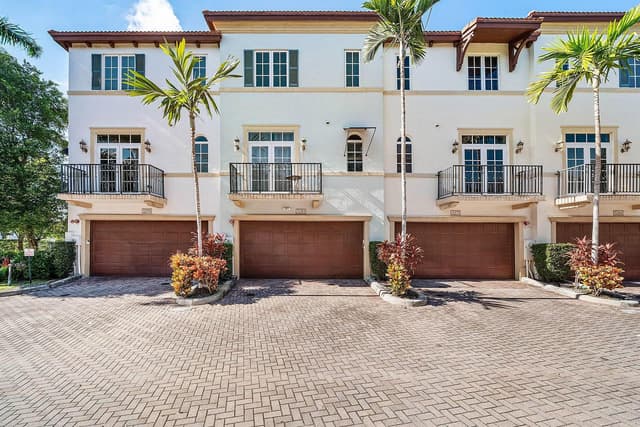 3281 Estancia Lane, Boynton Beach FL 33435 - Boynton Beach, FL - Photo 2