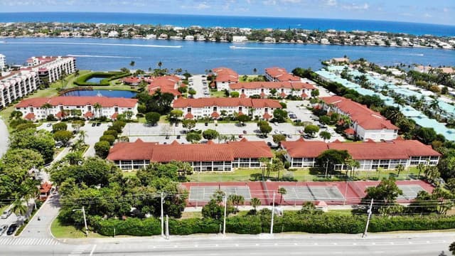 7030 Half Moon Circle # 216, Hypoluxo FL 33462 - Hypoluxo, FL - Photo 6