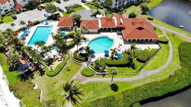 7030 Half Moon Circle # 216, Hypoluxo FL 33462 - Hypoluxo, FL - Photo 4