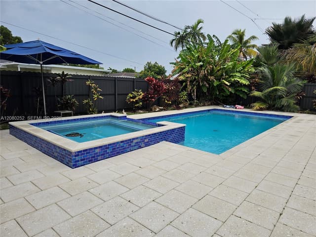 20700 Leeward Ln, Cutler Bay FL 33189 - Cutler Bay, FL - Photo 7