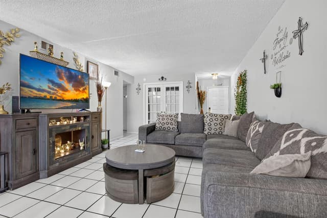 3037 Coral Ridge Drive Unit 3037, Coral Springs FL 33065 - Coral Springs, FL - Photo 3