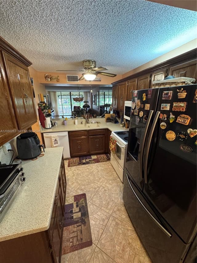 5613 Coral Lake Dr # 201, Margate FL 33063 - Margate, FL - Photo 5