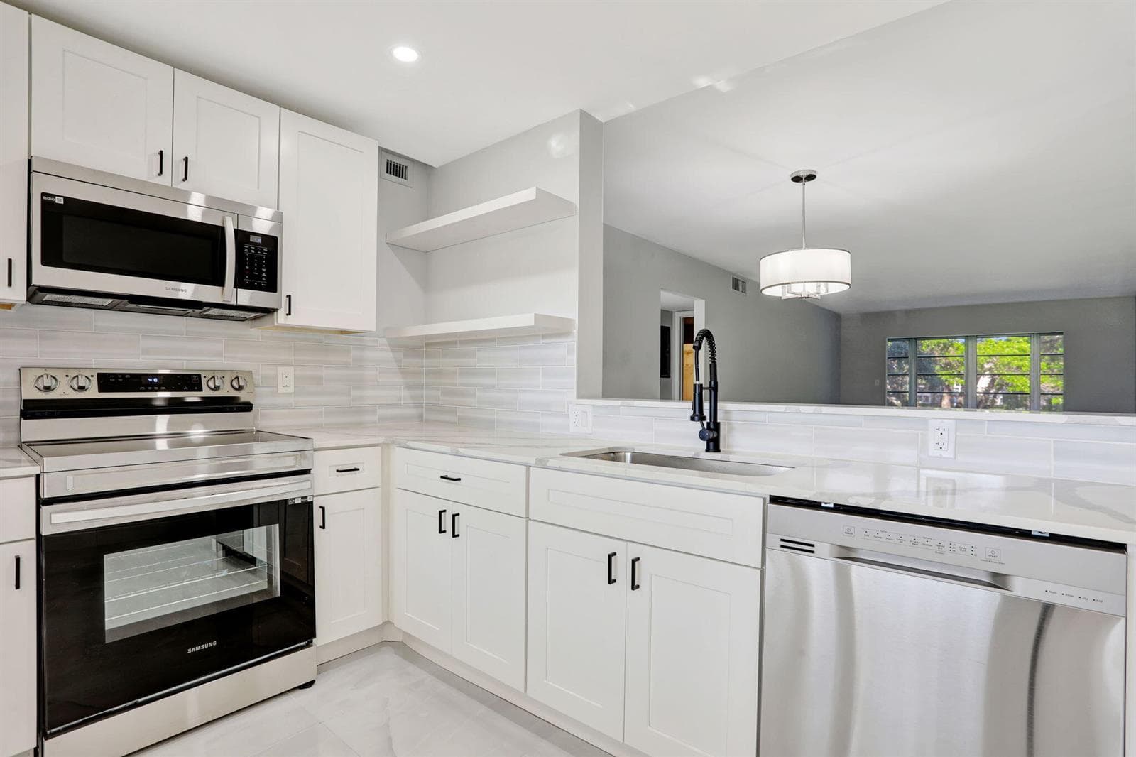 2202 LUCAYA Bend # G2, Coconut Creek FL 33066 - Coconut Creek, FL - Photo 1