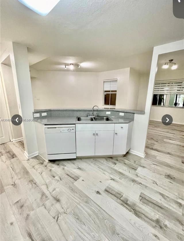 10902 NW 83 St # 219, Doral FL 33178 - Doral, FL - Photo 4