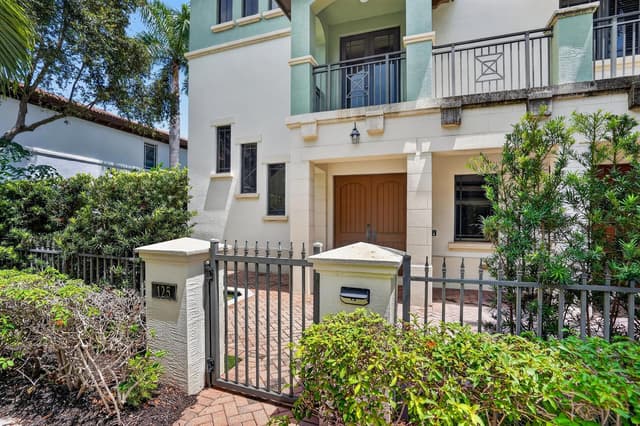 125 NW GARDENER Street, Boca Raton FL 33432 - Boca Raton, FL - Photo 6
