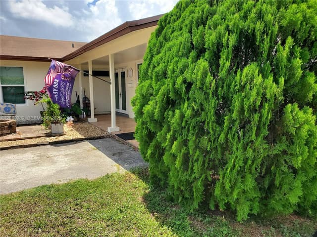 16630 SW 102nd Pl, Miami FL 33157 - Miami, FL - Photo 4