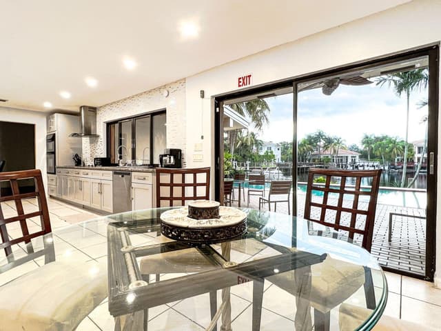 1104 WASHINGTON Street, Hollywood FL 33019 - Hollywood, FL - Photo 7