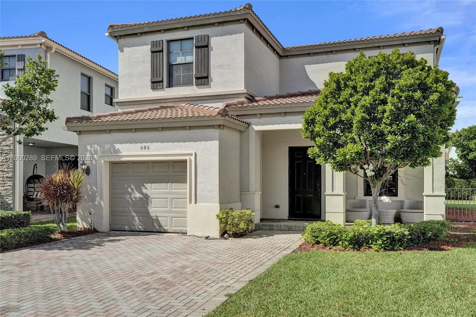 606 NE 191st Ter, Miami FL 33179 - Miami, FL - Photo 1