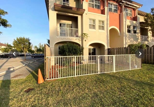 8650 NW 97 Ave # 108, Doral FL 33178 - Doral, FL - Photo 2