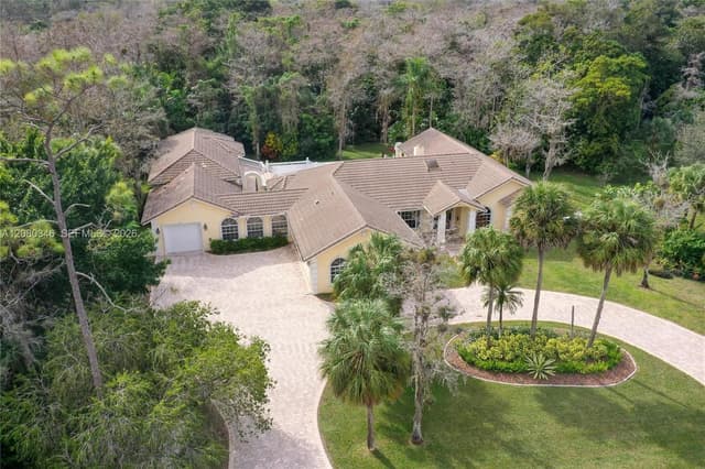 4750 W Leitner Dr, Coral Springs FL 33067 - Coral Springs, FL - Photo 2