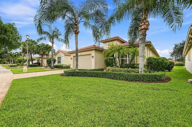 14820 Strand Lane, Delray Beach FL 33446 - Delray Beach, FL - Photo 2