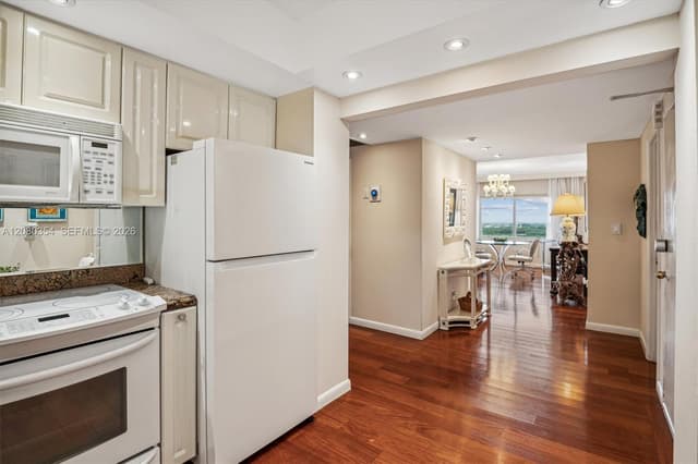 500 Bayview Dr # 2122, Sunny Isles Beach FL 33160 - Sunny Isles Beach, FL - Photo 7