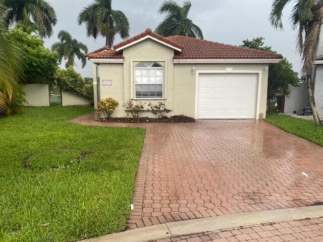 10627 NW 7TH Street, Pembroke Pines FL 33026