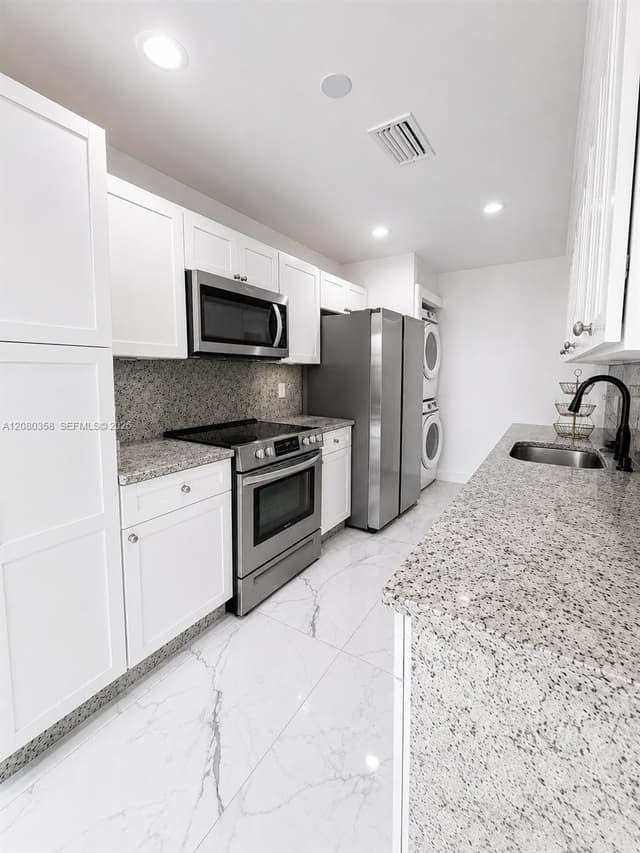 21866 Cypress Cir # 31C, Boca Raton FL 33433 - Boca Raton, FL - Photo 5