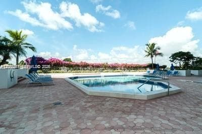 5700 Collins Ave # 8M, Miami Beach FL 33140 - Miami Beach, FL - Photo 5