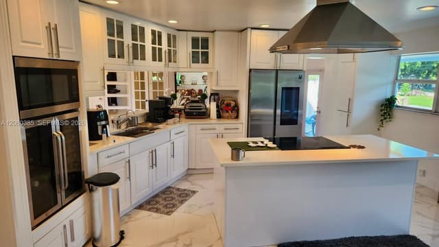 14101 Luray Rd, Southwest Ranches FL 33330 - Southwest Ranches, FL - Photo 2