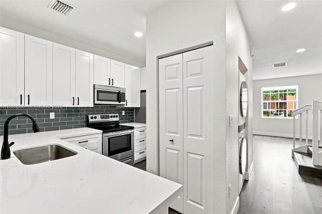 9145 SW 227th St # 4, Cutler Bay FL 33190 - Cutler Bay, FL - Photo 3
