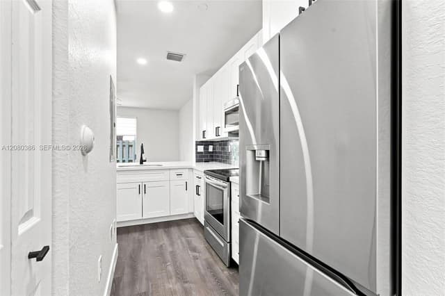 9145 SW 227th St # 4, Cutler Bay FL 33190 - Cutler Bay, FL - Photo 5