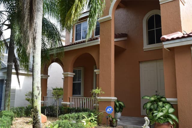 4154 Staghorn Ln, Weston FL 33331 - Weston, FL - Photo 3