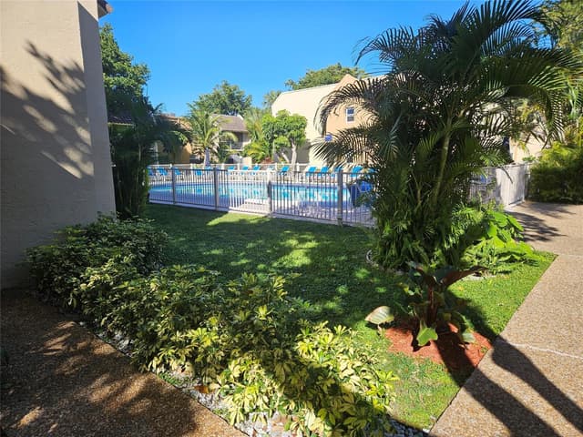 959 SE 2ND Avenue # 117, Deerfield Beach FL 33441 - Deerfield Beach, FL - Photo 2