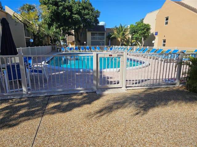 959 SE 2ND Avenue # 117, Deerfield Beach FL 33441 - Deerfield Beach, FL - Photo 4