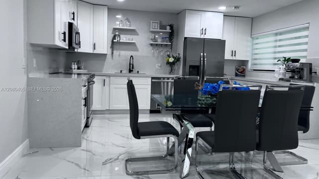 1531 NW 98th Ave, Pembroke Pines FL 33024 - Pembroke Pines, FL - Photo 4