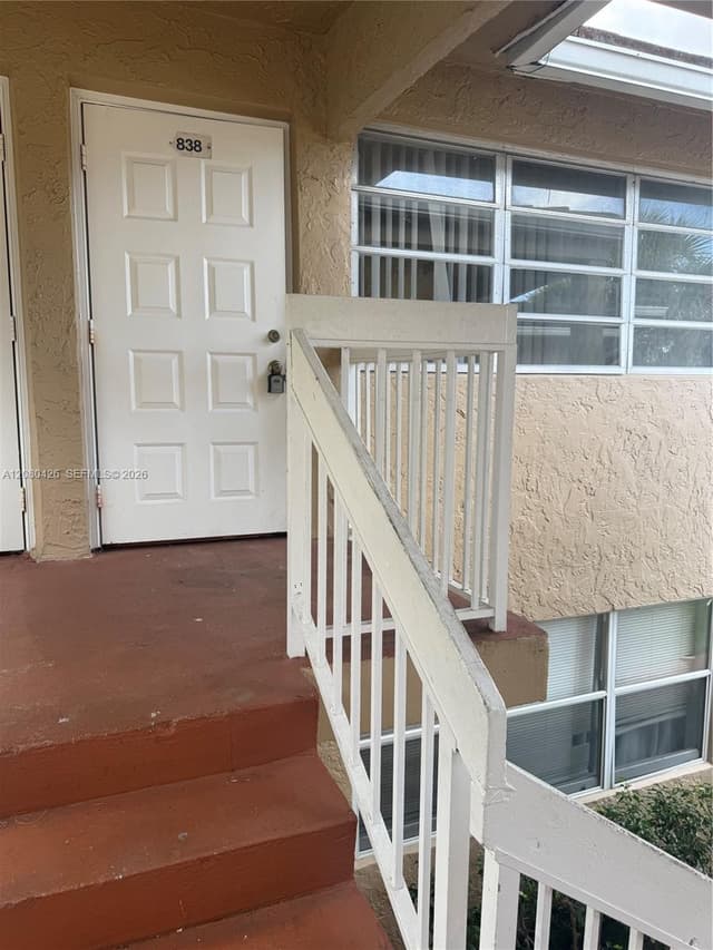838 Twin Lakes Dr, Coral Springs FL 33071 - Coral Springs, FL - Photo 2