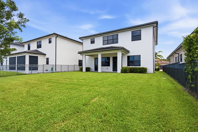 4308 SW 173rd Ave, Miramar FL 33029 - Miramar, FL - Photo 6