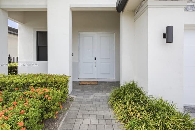 4308 SW 173rd Ave, Miramar FL 33029 - Miramar, FL - Photo 3