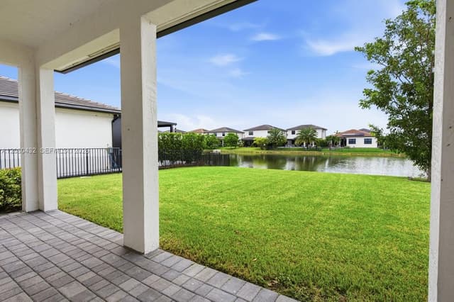 4308 SW 173rd Ave, Miramar FL 33029 - Miramar, FL - Photo 4
