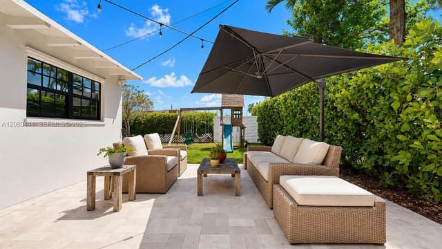 6 Carmona Ave, Coral Gables FL 33134 - Coral Gables, FL - Photo 2