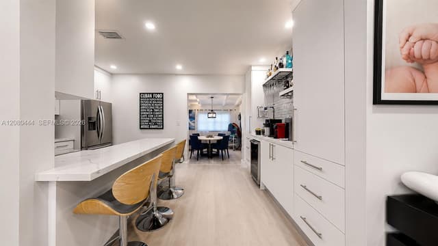 6 Carmona Ave, Coral Gables FL 33134 - Coral Gables, FL - Photo 7