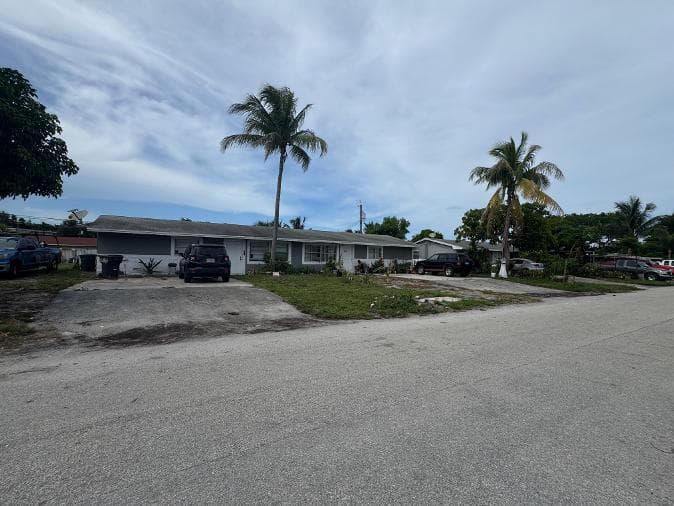 3141 49th Lane S, FL 33461 - Photo 1