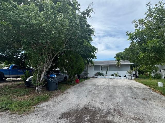 3141 49th Lane S, FL 33461 - Photo 5