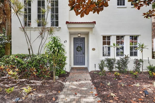 42 Stoney Drive, Palm Beach Gardens FL 33410 - Palm Beach Gardens, FL - Photo 2