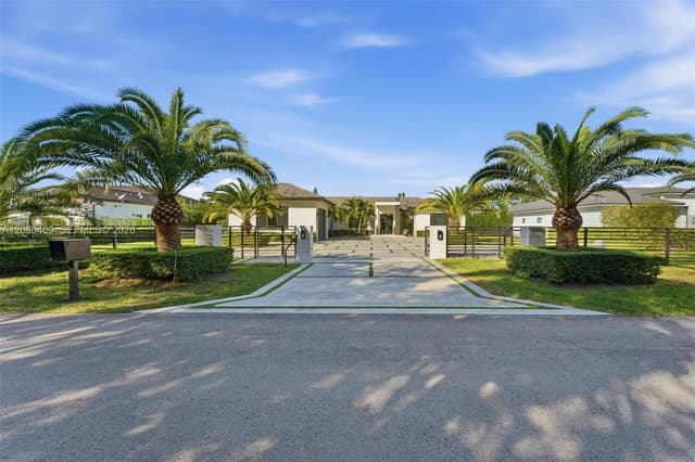 10005 SW 66th St, Miami FL 33173 - Miami, FL - Photo 3