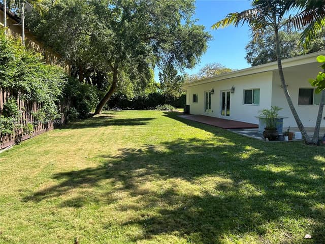 5495 SW 68th Ave, Miami FL 33155 - Miami, FL - Photo 4