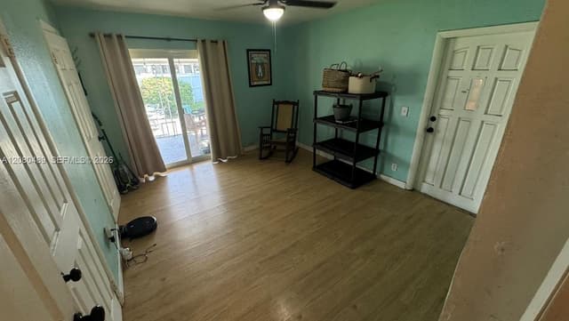 7160 SW 12th St, Miami FL 33144 - Miami, FL - Photo 6