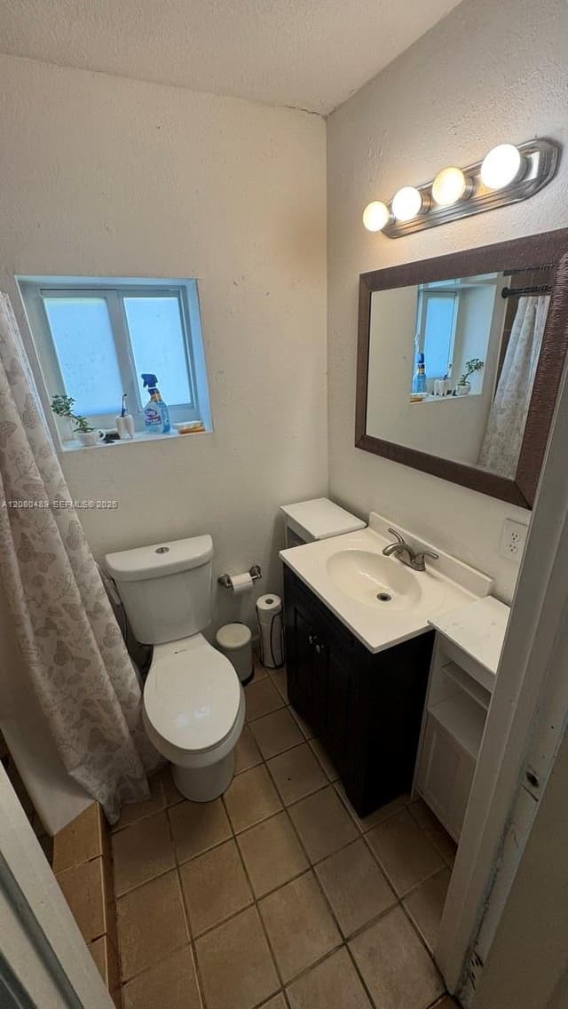 7160 SW 12th St, Miami FL 33144 - Miami, FL - Photo 5