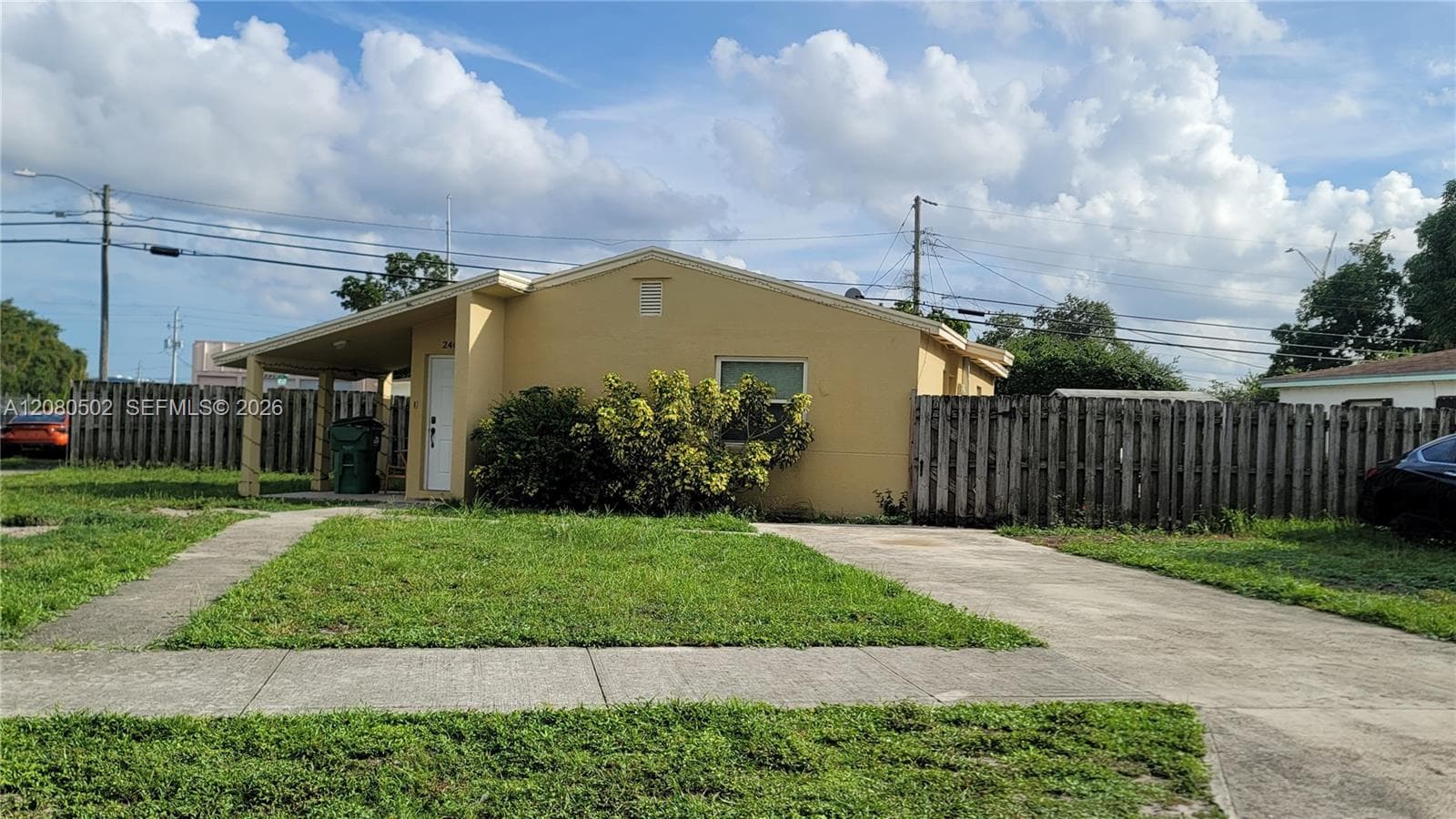 2400 NW 152nd St, Miami Gardens FL 33054