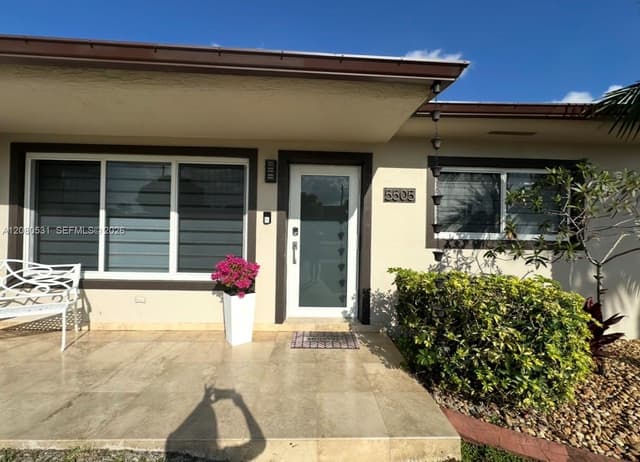 5505 W 14th Ln, Hialeah FL 33012 - Hialeah, FL - Photo 2
