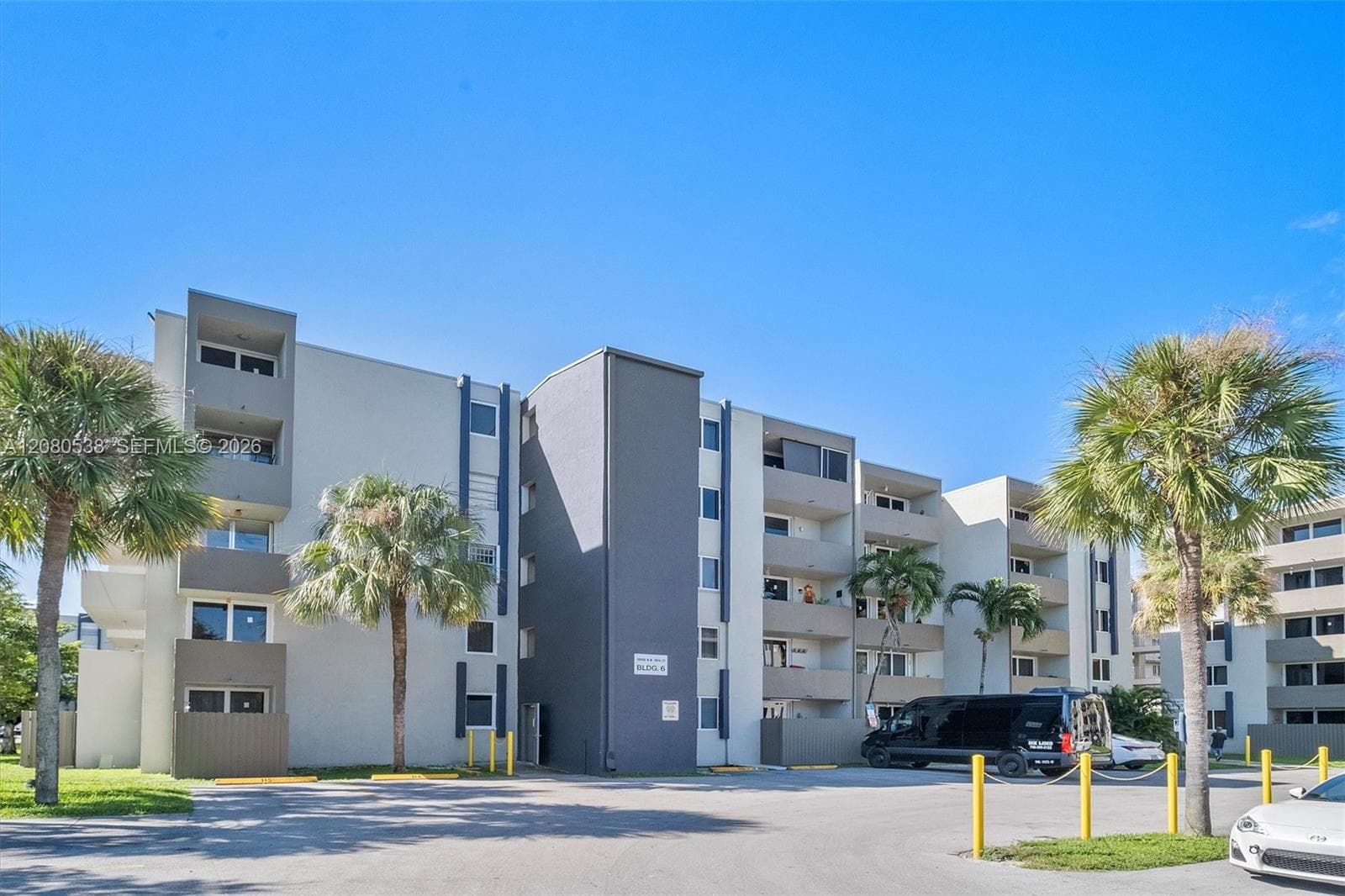 10090 NW 80th Ct # 1540, Hialeah Gardens FL 33016 - Hialeah Gardens, FL - Photo 1