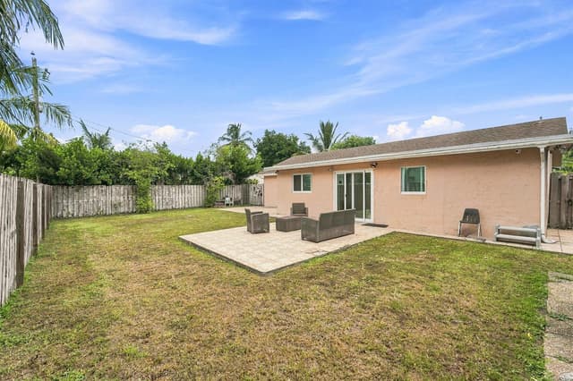 4665 NW 113TH Avenue, Sunrise FL 33323 - Sunrise, FL - Photo 7