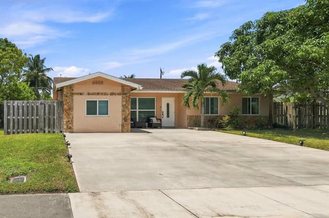 4665 NW 113TH Avenue, Sunrise FL 33323 - Sunrise, FL - Photo 3