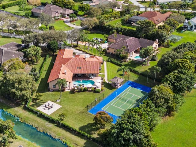 11613 NW 5th St, Plantation FL 33325 - Plantation, FL - Photo 3