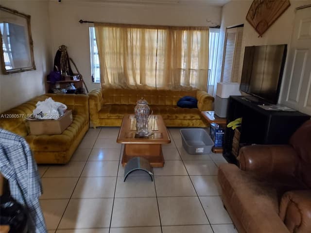 36 W 37th St, Hialeah FL 33012 - Hialeah, FL - Photo 6