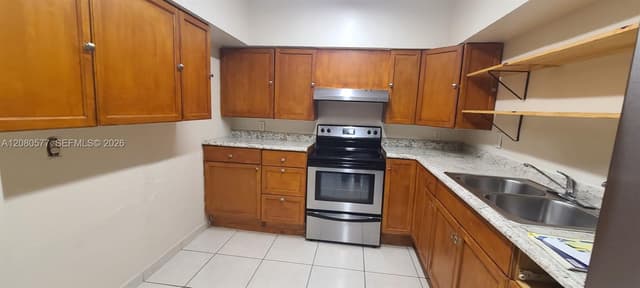 36 W 37th St, Hialeah FL 33012 - Hialeah, FL - Photo 7