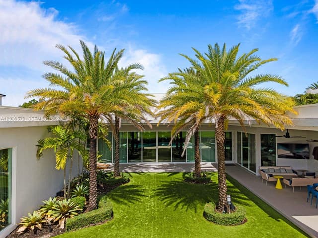 3939 Country Club Ln, Fort Lauderdale FL 33308 - Fort Lauderdale, FL - Photo 2