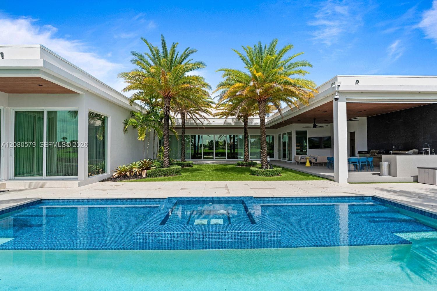 3939 Country Club Ln, Fort Lauderdale FL 33308 - Fort Lauderdale, FL - Photo 1