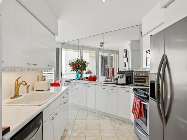 16445 Collins Ave # 828, Sunny Isles Beach FL 33160 - Sunny Isles Beach, FL - Photo 7